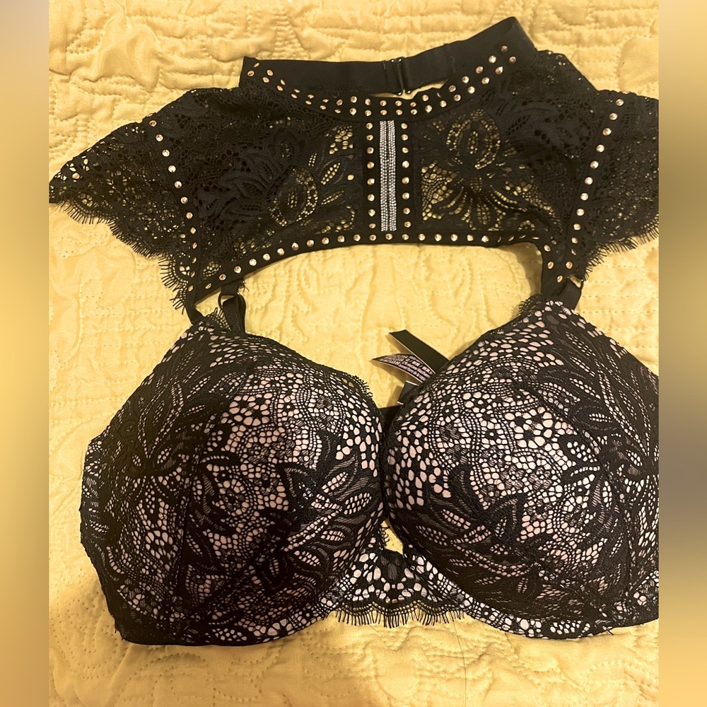 Previously Loved Vs Bra - image 1